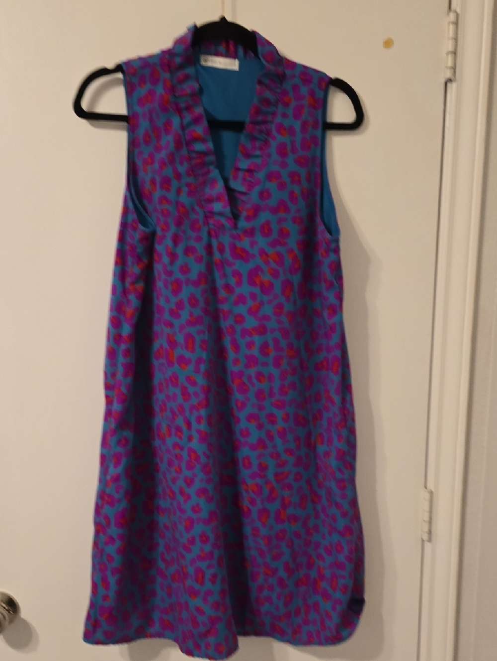 Sleeveless Teal and Pink Printed Midi Dress with Ruffle V-Neck